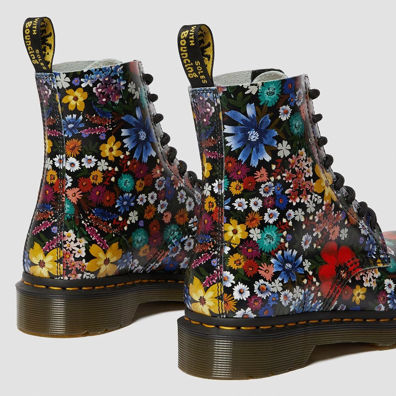 Schuhe Dr.Martens 1460 Pascal Women s Flora Multi Wanderlust Backhand DM26113102