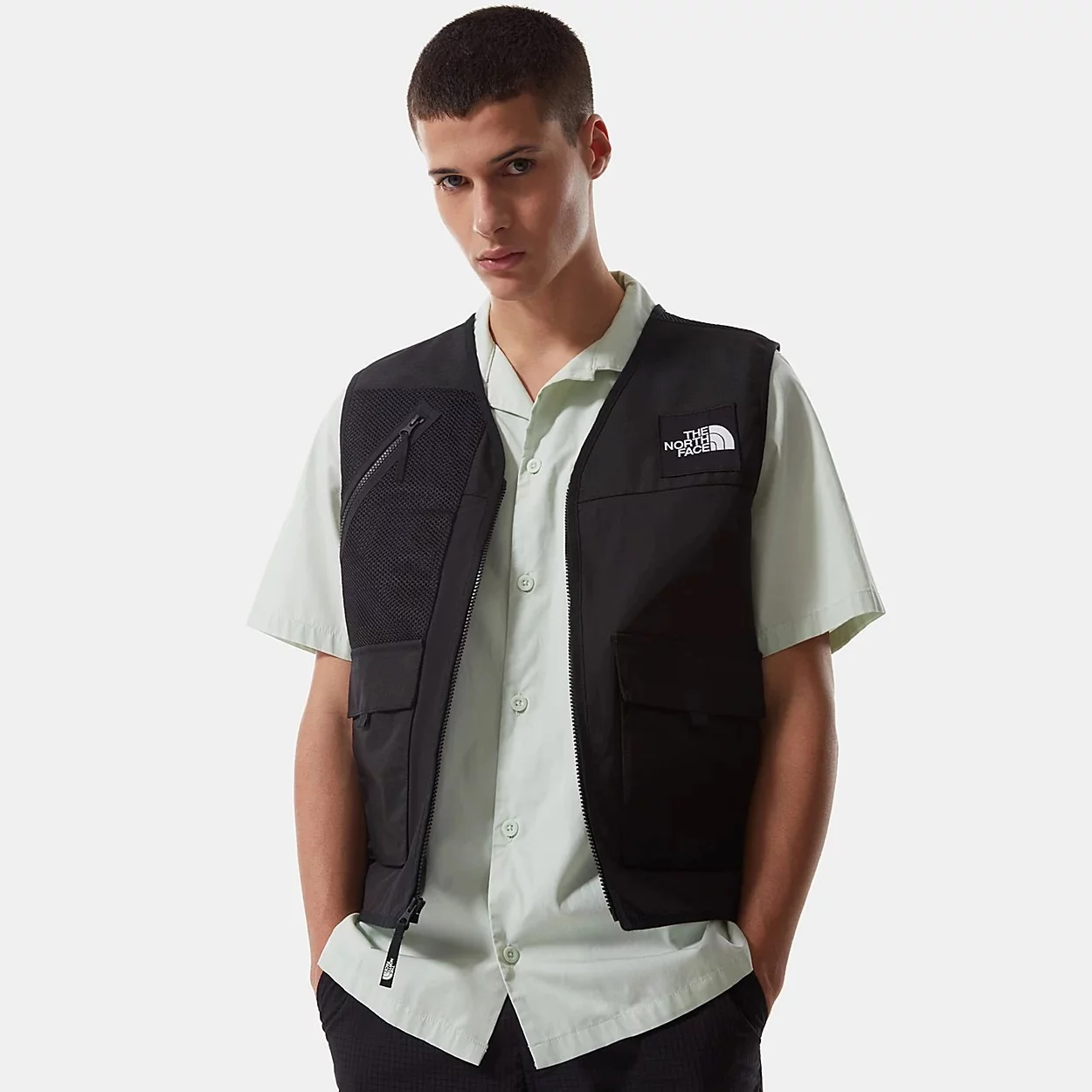 The North Face Men’s Black Box Utility Vest Tnf Black NF0A557FJK3