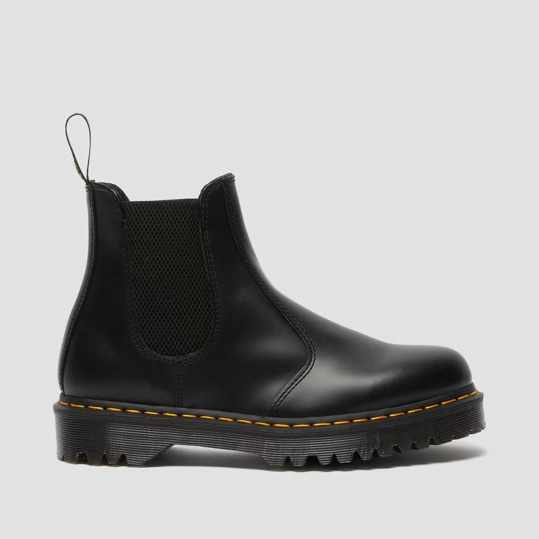 dr martens 2976 bex chelsea boots in black smooth