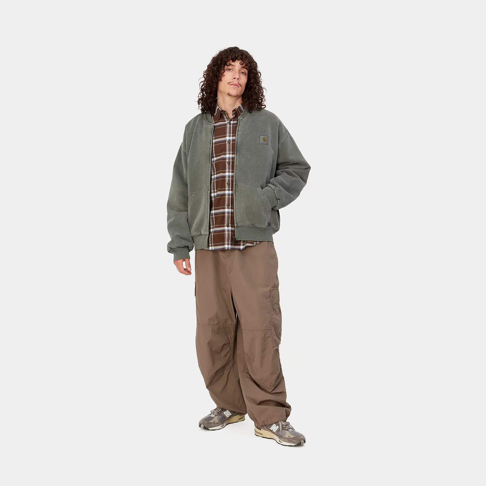 カーハート ダブリューアイピーVISTA SWEAT BOMBER Men's Sweatshirt Carhartt WIP Vista Sweat Bomber Smoke Green